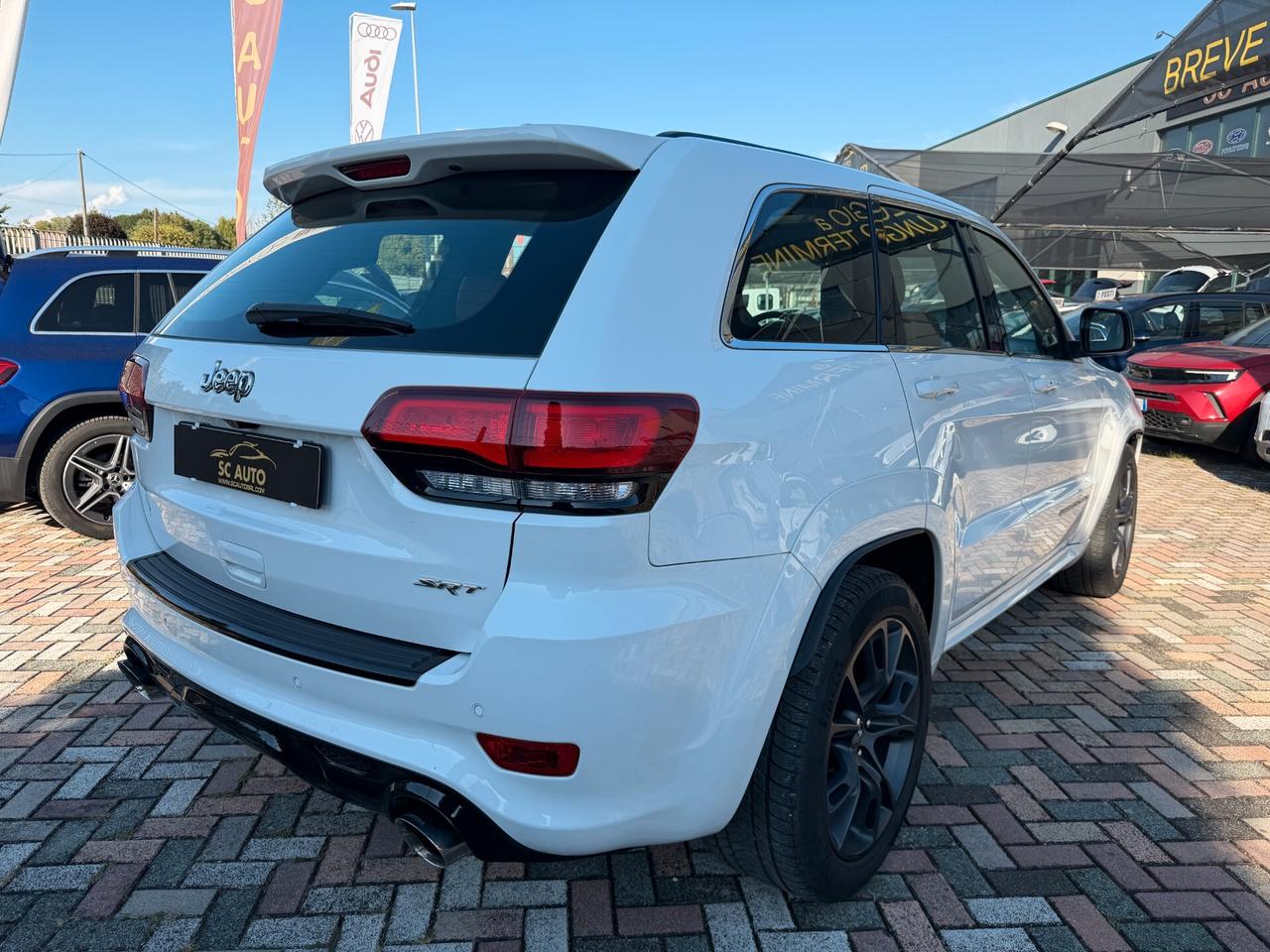 Jeep Grand Cherokee 6.4 V8 MDS Summit