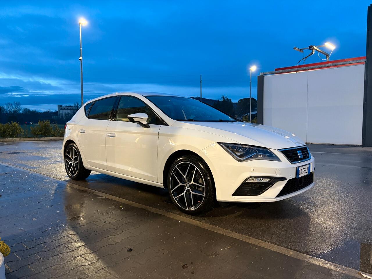 Seat Leon 1.5 TGI ALLESTIMENTO FR