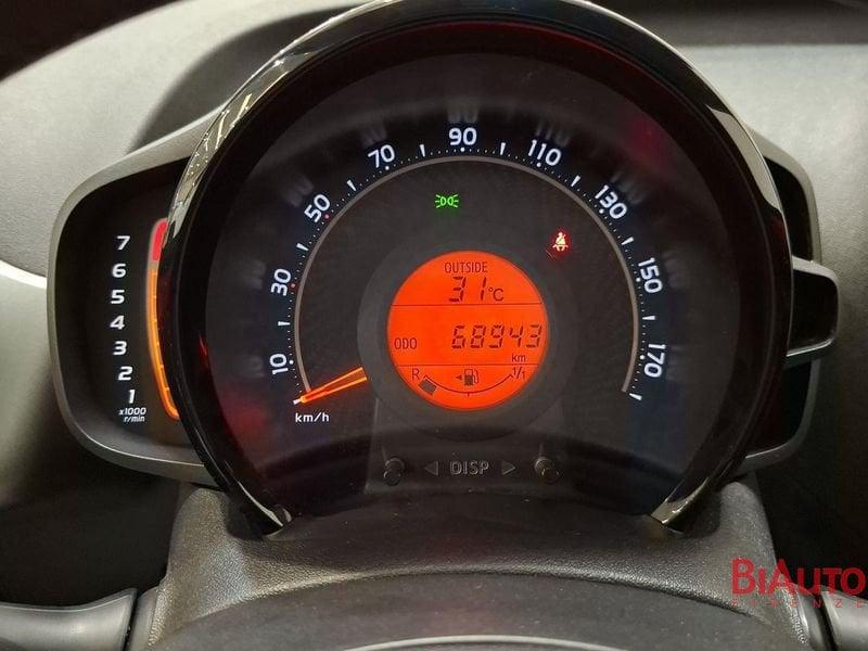 Toyota Aygo Aygo 5p 1.0 x-play 72cv
