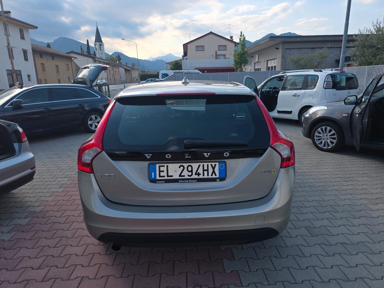 Volvo V60 D2 1.6 115cv Drive perfetta e garantita 12M