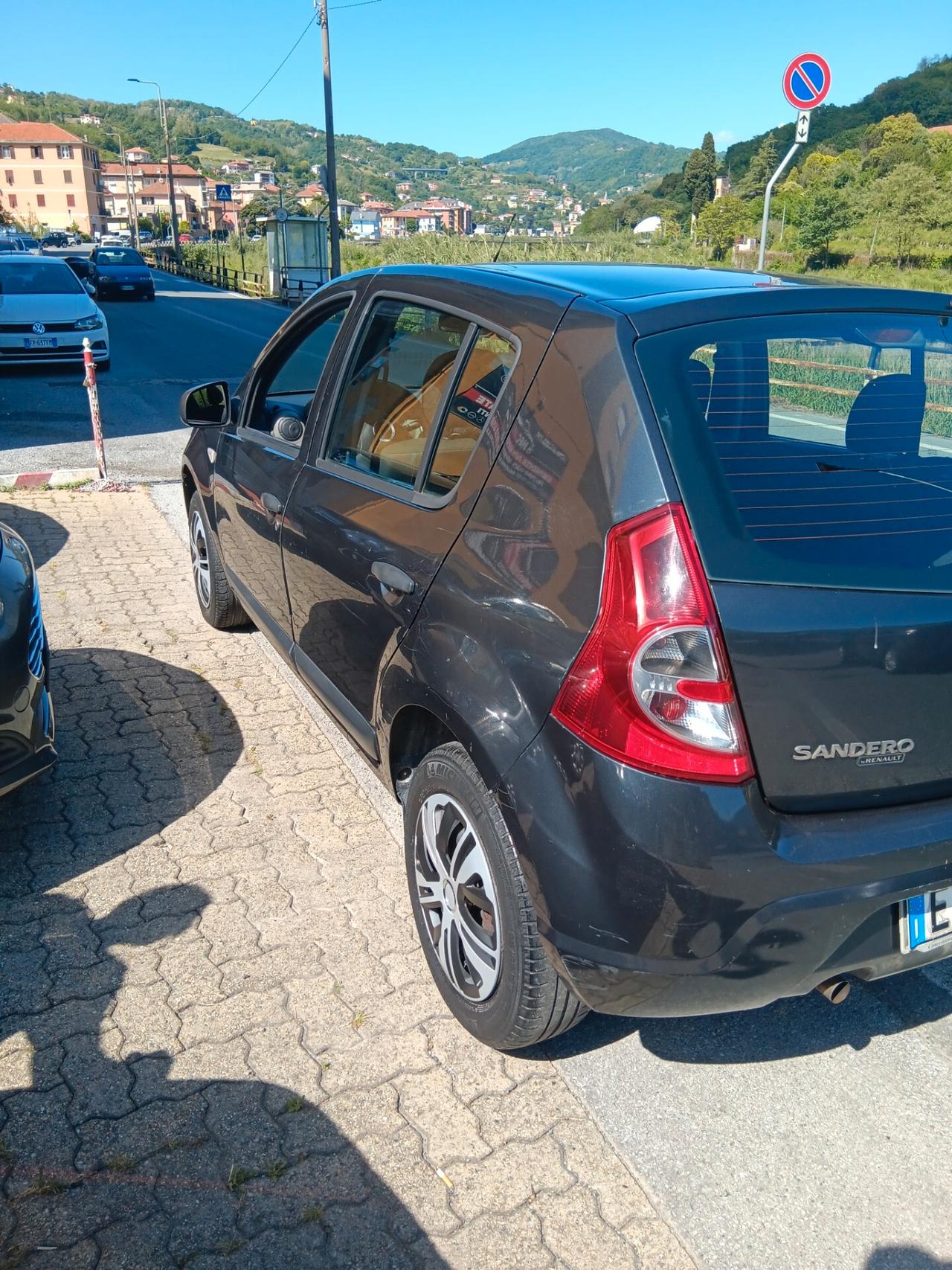 Dacia Sandero 1.2 16V Lauréate