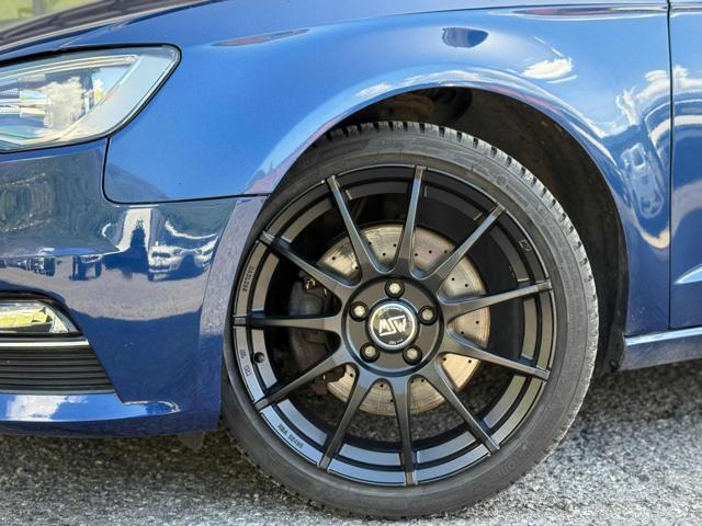 AUDI A3 SPB 2.0 TDI 184 CV clean diesel Attraction