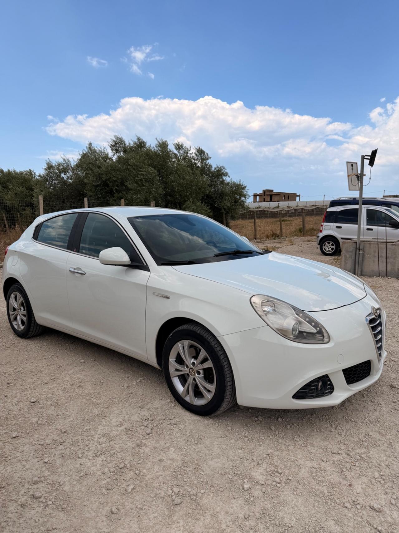 Alfa Romeo Giulietta 2.0 JTDm-2 140 CV Distinctive