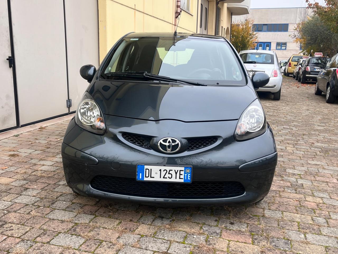 Toyota Aygo 1.0 12V VVT-i 5 porte Sol