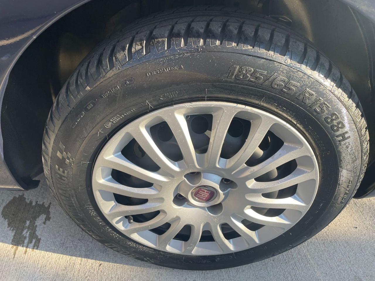 Fiat Punto 1.4 8V 5 porte Easypower Street