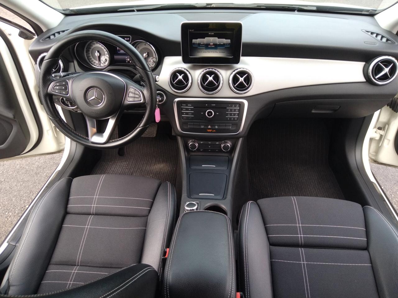 Mercedes-benz GLA 200 d Automatic Sport 136cv
