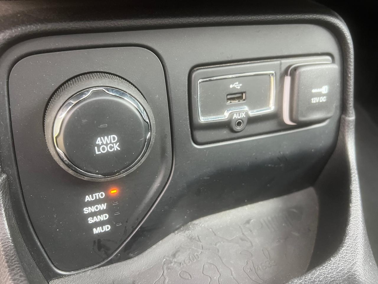 Jeep Renegade 1.4MultiAir 4WD-2015"TETTO APRIBILE"