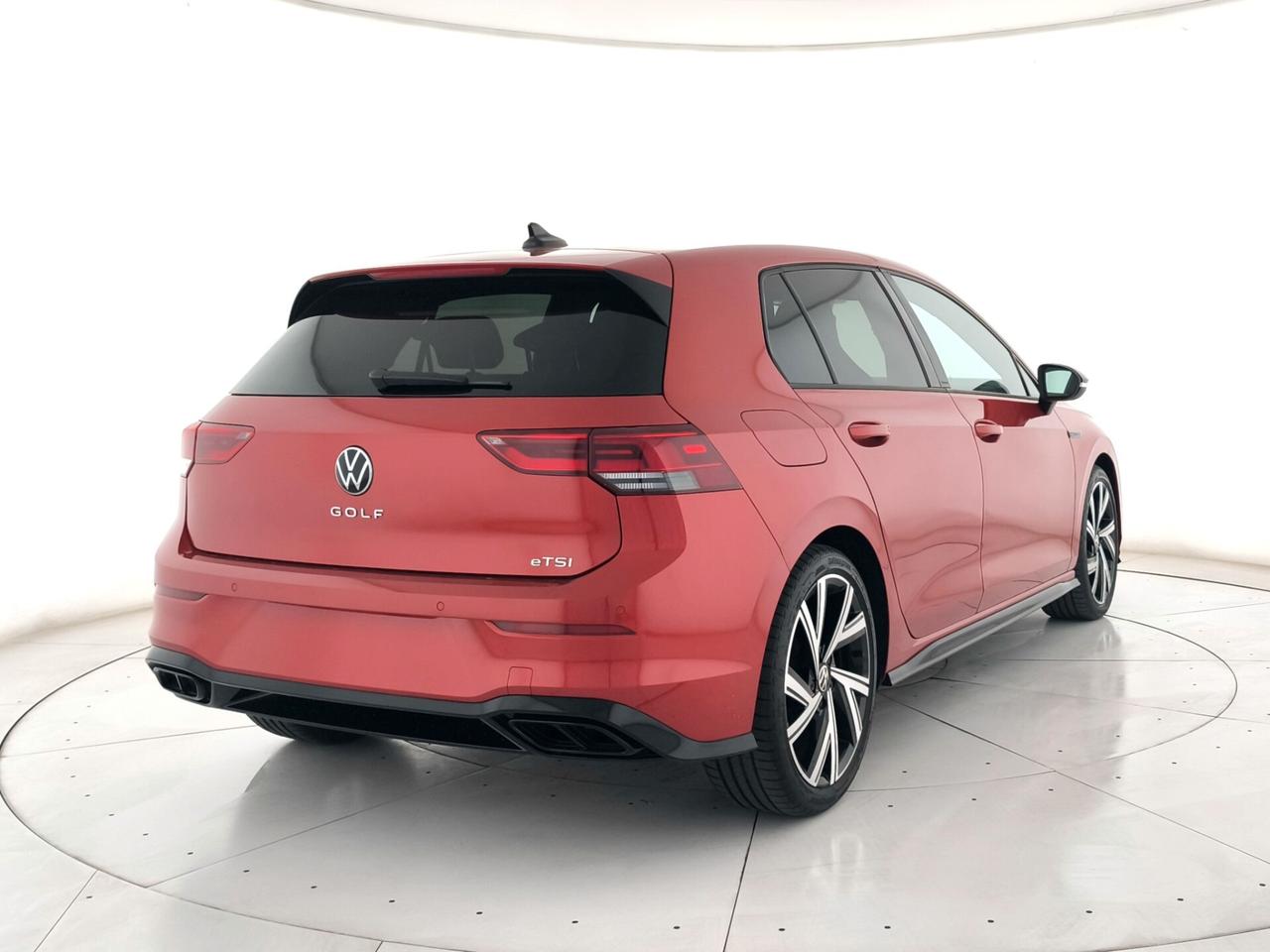 Volkswagen Golf 1.5 eTSI 130 CV EVO ACT DSG R-Line