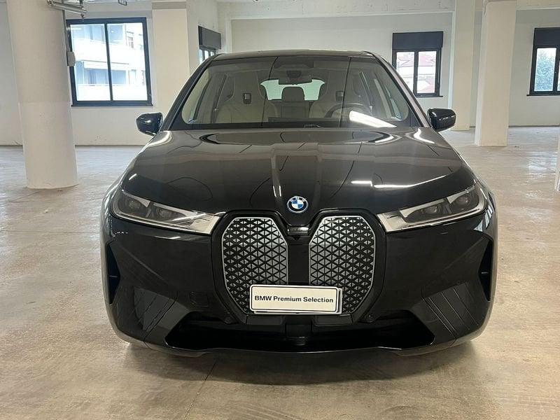 BMW iX i20 2021 xdrive50 pacchetto sportivo