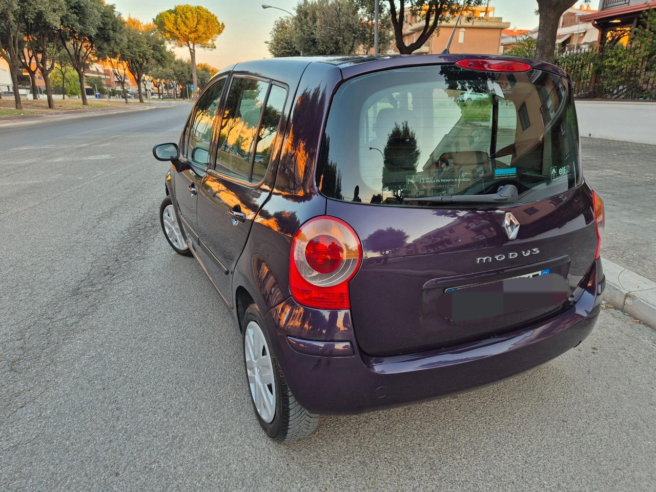 Renault modus 1.2 benzina anno 06 viola