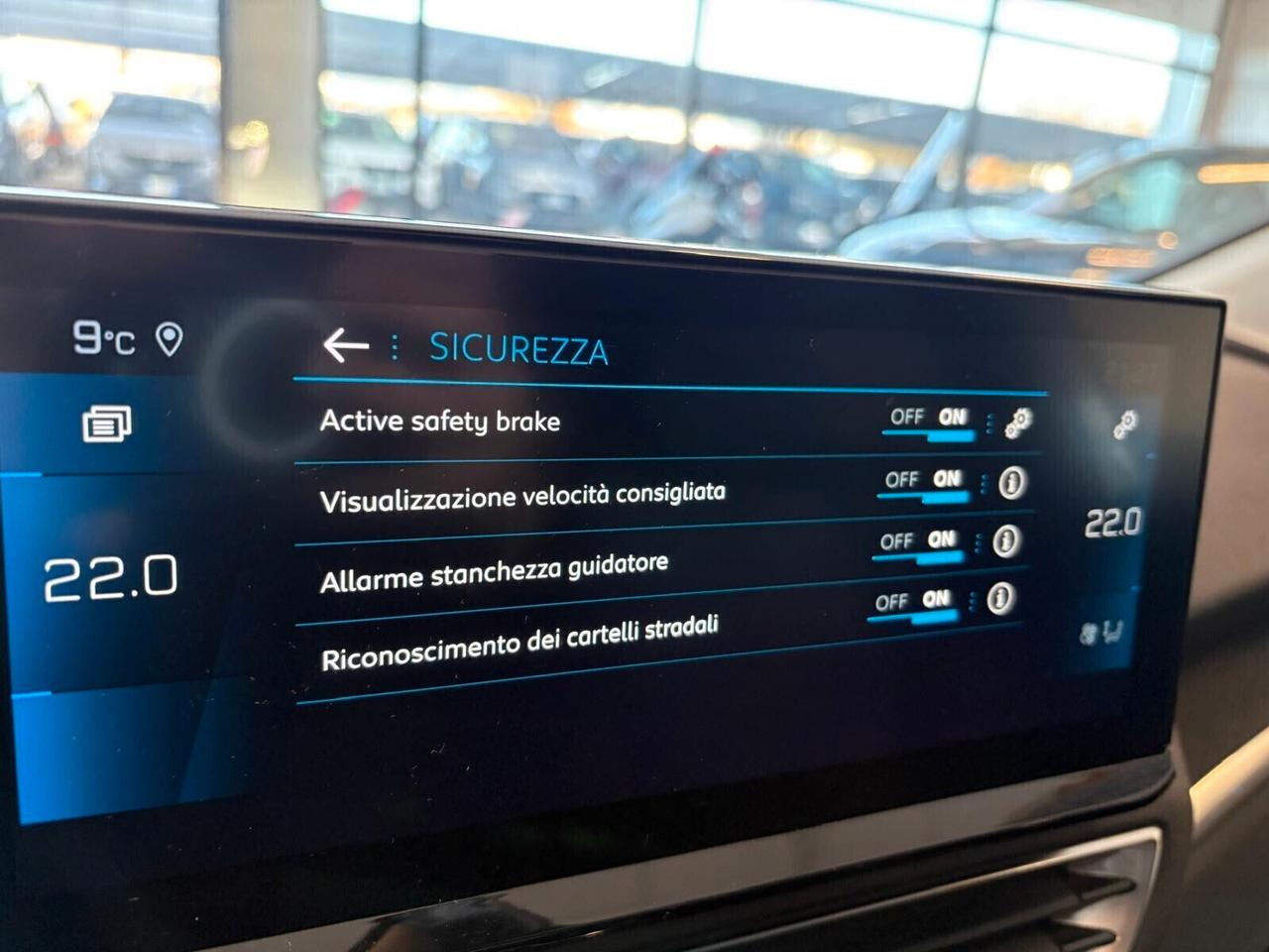 Peugeot 3008 ALLURE PACK BlueHDi 130 6mt SPOTICAR