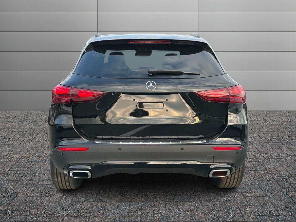 Mercedes-Benz GLA 180 d Automatic