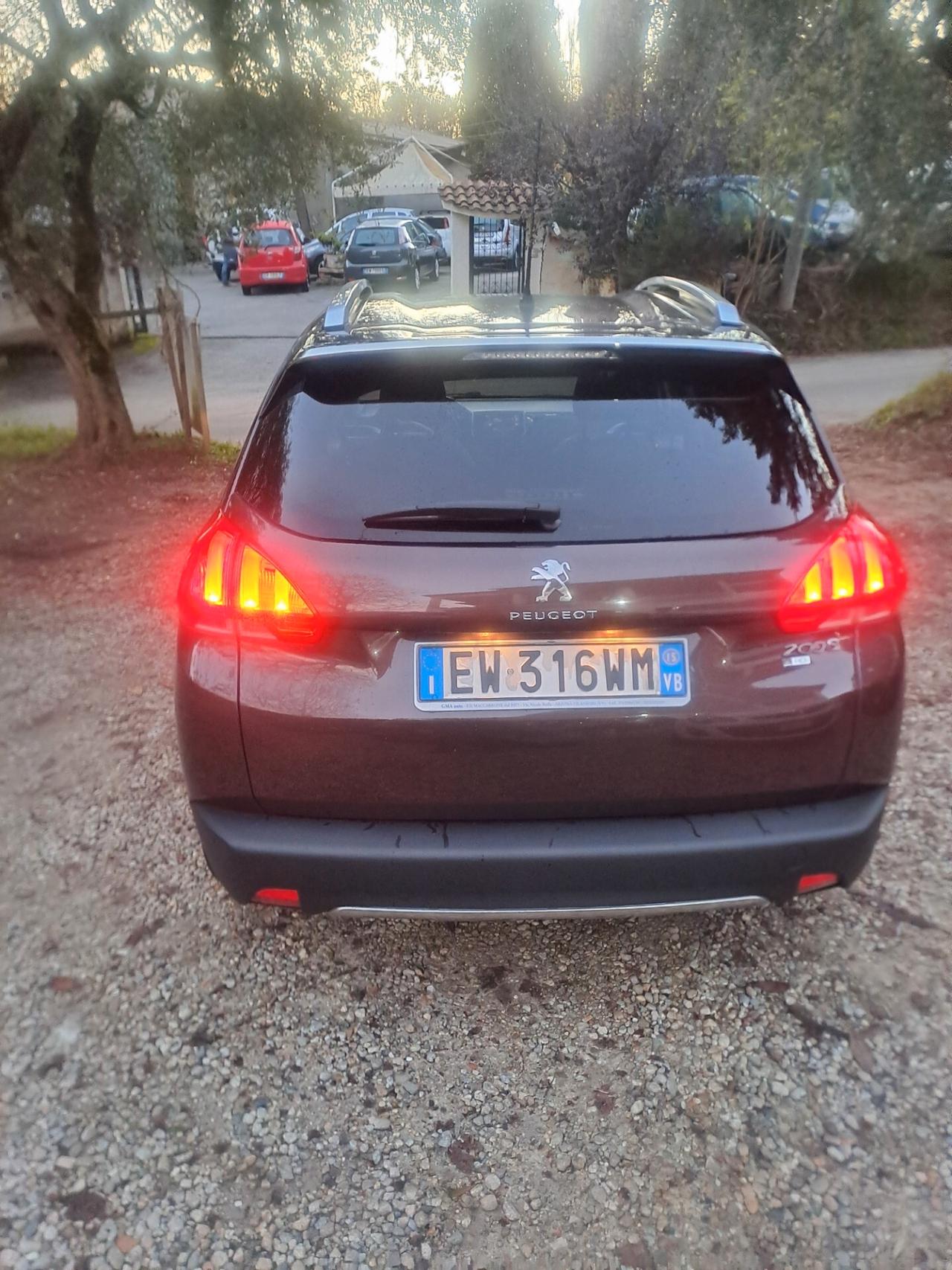 Peugeot 2008 1.6 e-HDi 92 CV Stop&Start Urban Cross