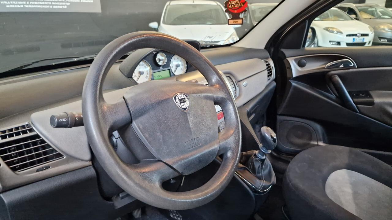 Lancia Ypsilon 1.2