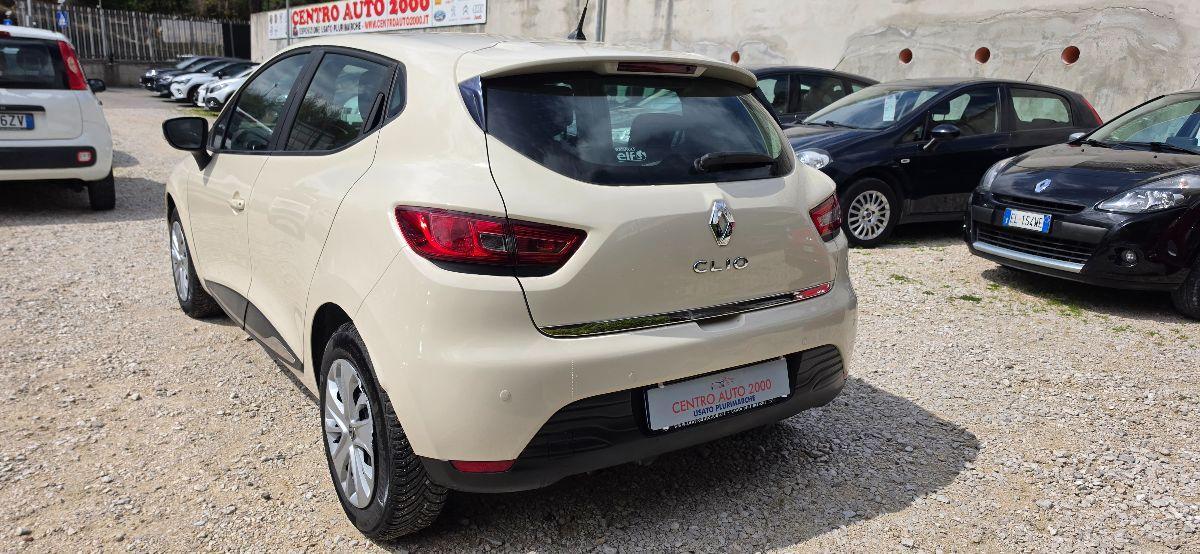 RENAULT Clio 1.2 75 CV 5p. Costume National