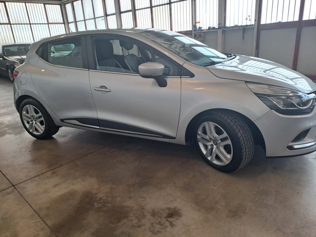 Renault Clio 1.2 75CV 5 porte Life