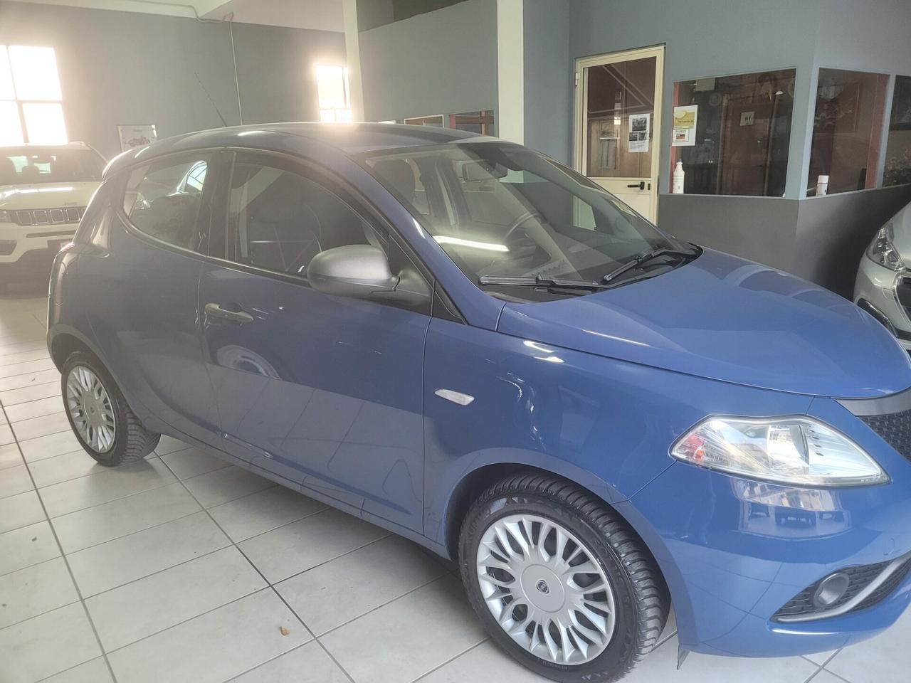 Lancia Ypsilon 1.3 MJT 16V 95 CV 5 porte S&S Gold