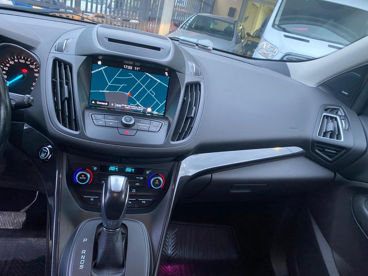 Ford Kuga 2.0 TDCI 150 CV S&S 4WD Powershift ST-Line Business