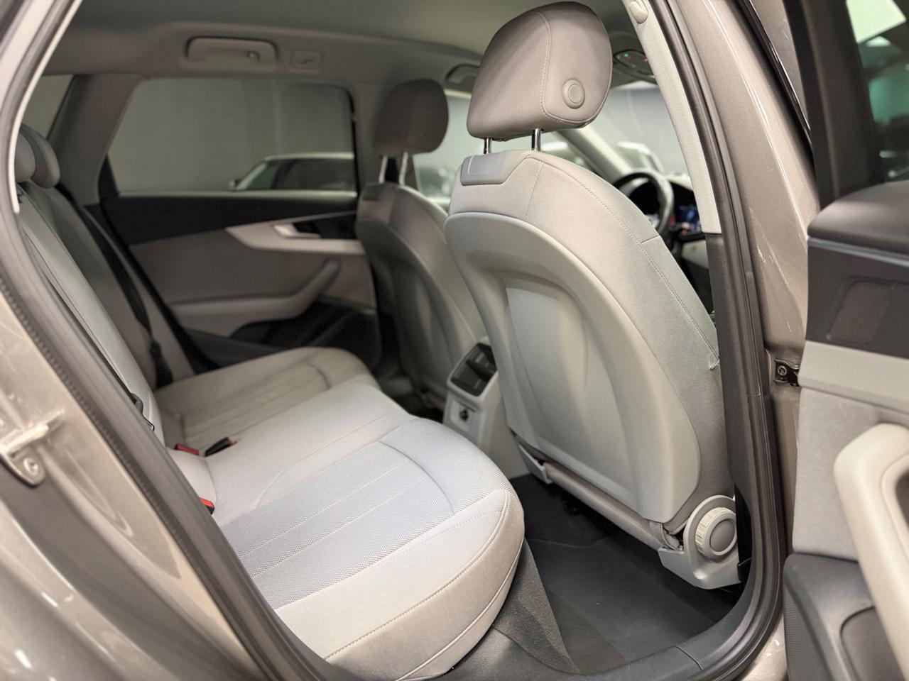 Audi A4 Avant 40 TDI S tronic Business