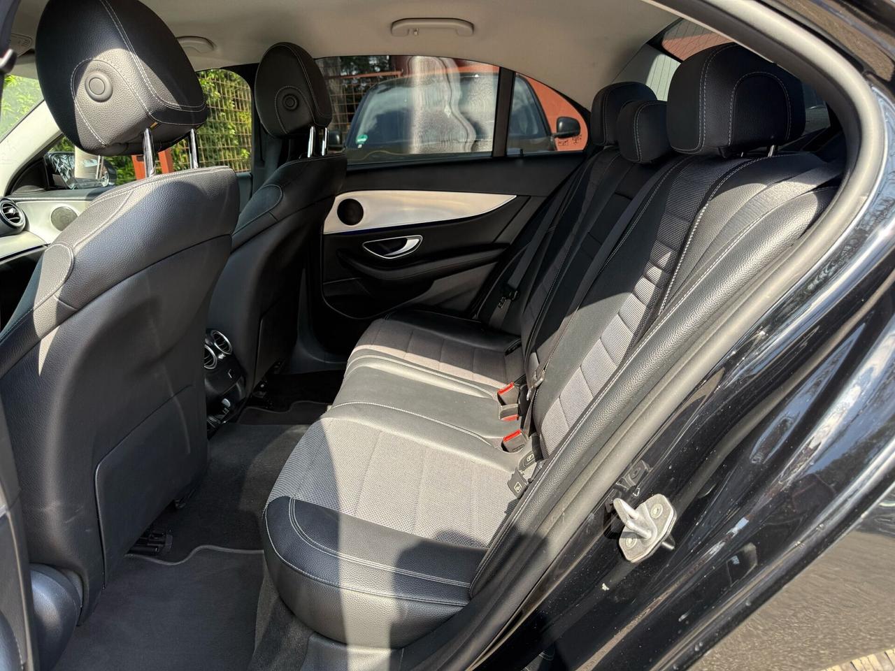 Mercedes-benz E 200 E 200 d Auto Premium FULL OPTIONAL KM CERTIFICATI GARANZIA 12 MESI DISTRIBUZIONE FATTA 230000 KM