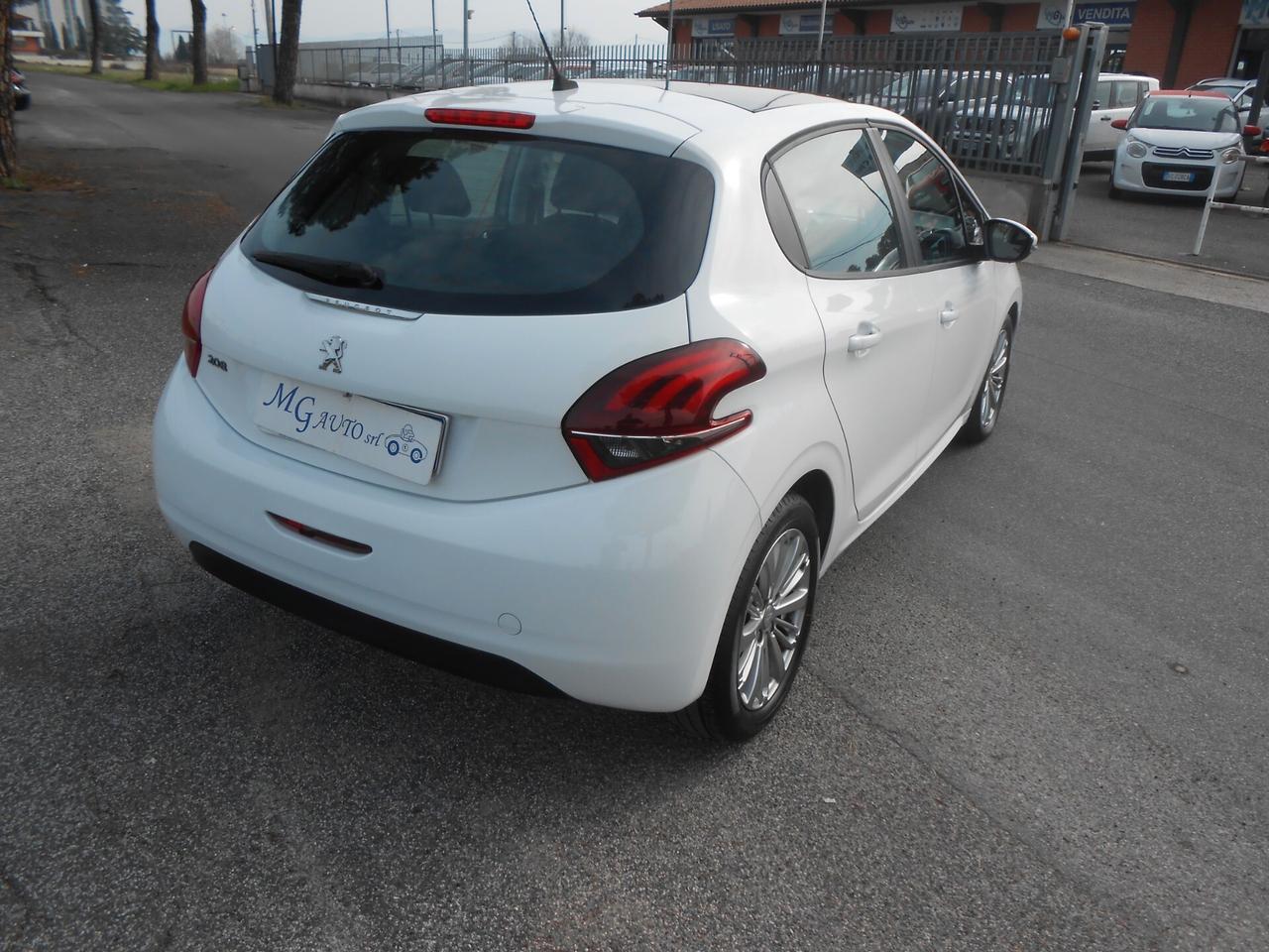 Peugeot 208 BlueHDi 75 5 porte Allure