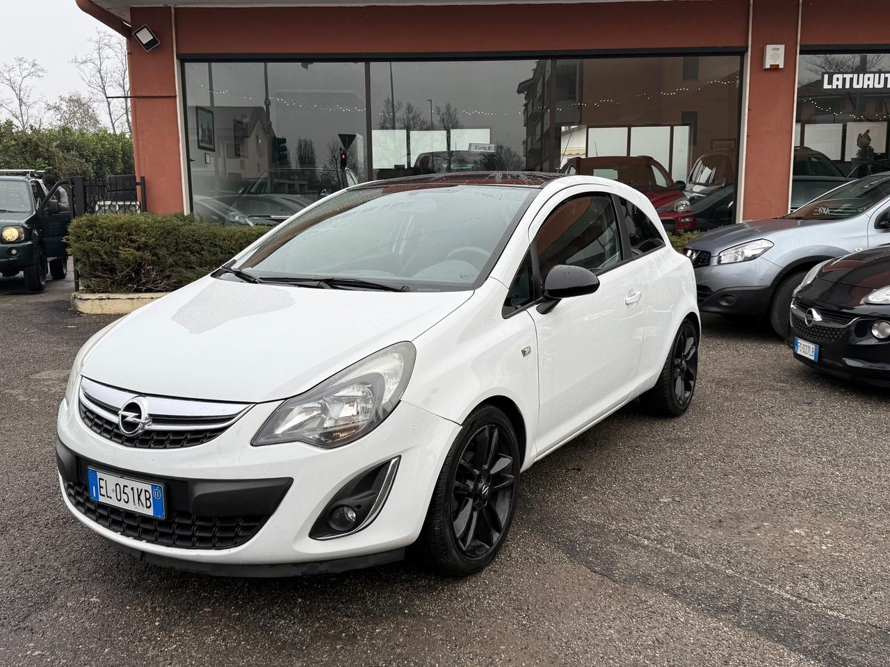 Opel Corsa 1.2 3 porte b-color bianca