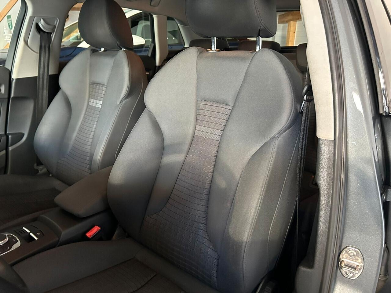Audi A3 1.6 TDI clean diesel S tronic Ambition