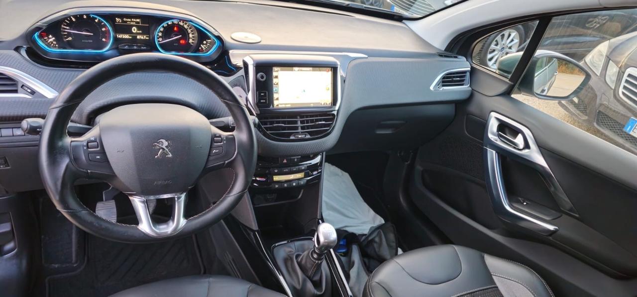 Peugeot 2008 BlueHDi 120 S&S Crossway