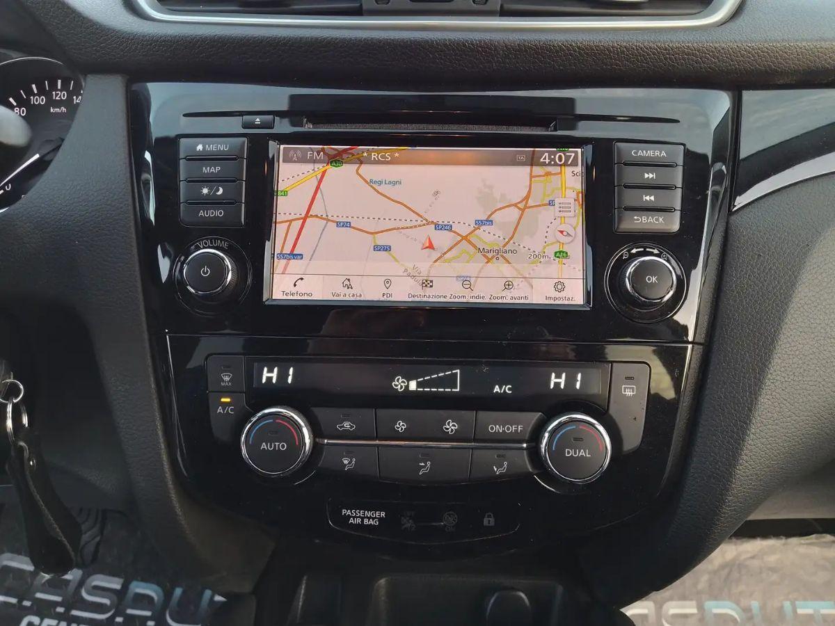 Nissan Qashqai 1.5 dCi 110cv N-Connecta Tetto Navi