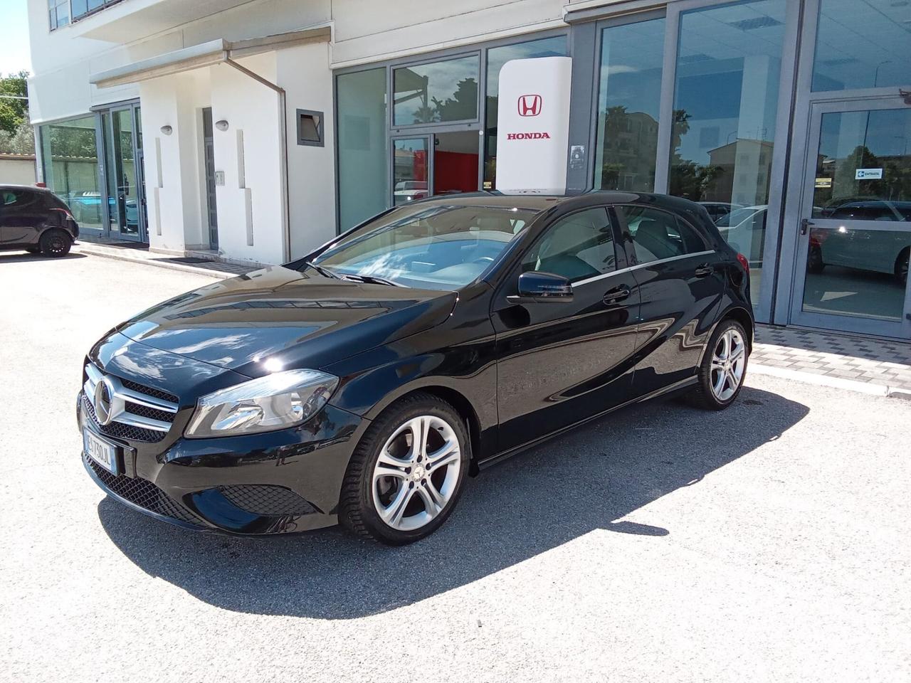 MERCEDES CLASSE A 180 BZ 122 CV BLUEEFFICIENCY PREMIUM AUTO