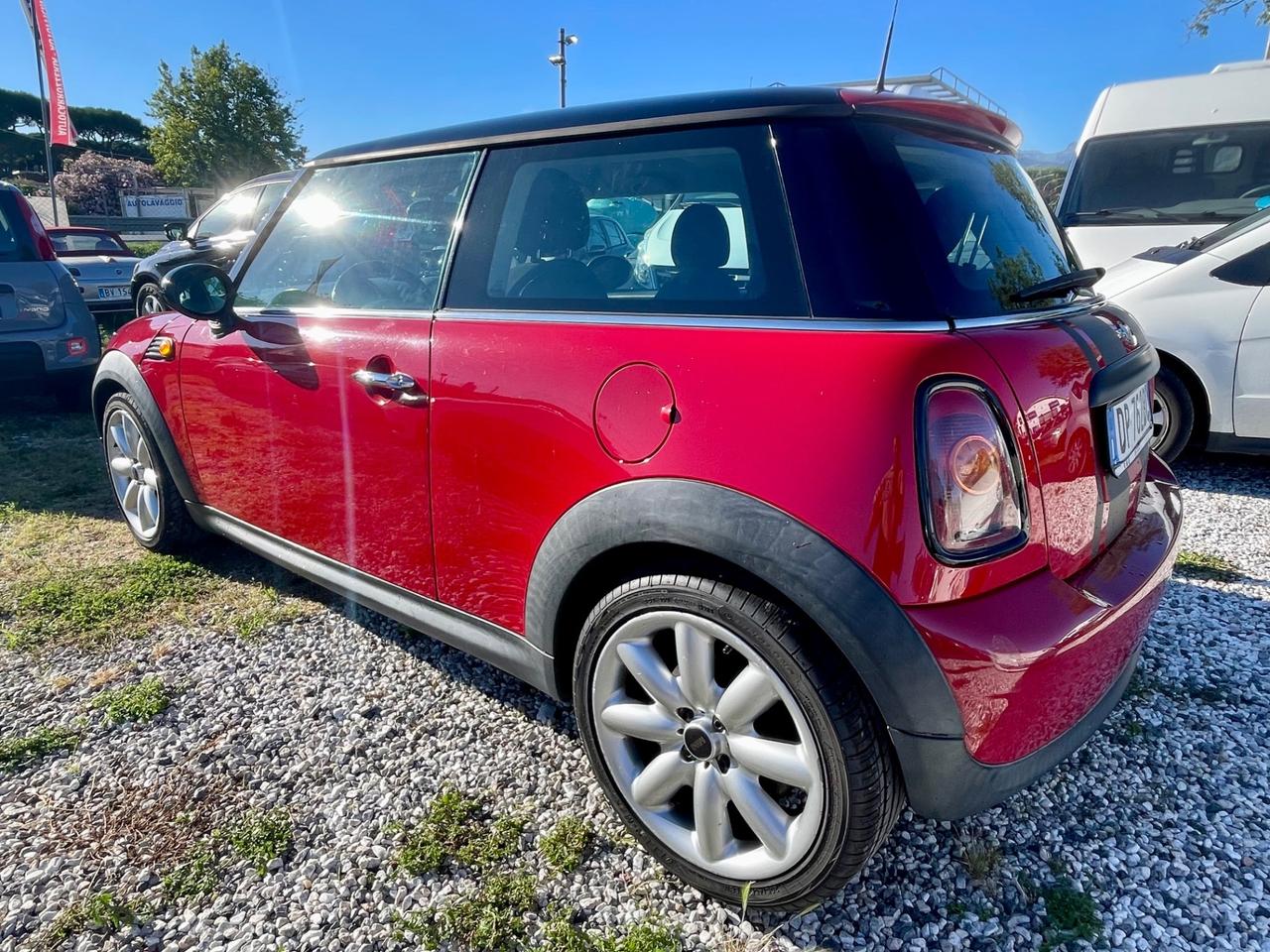 Mini 1.4 16V One Chili