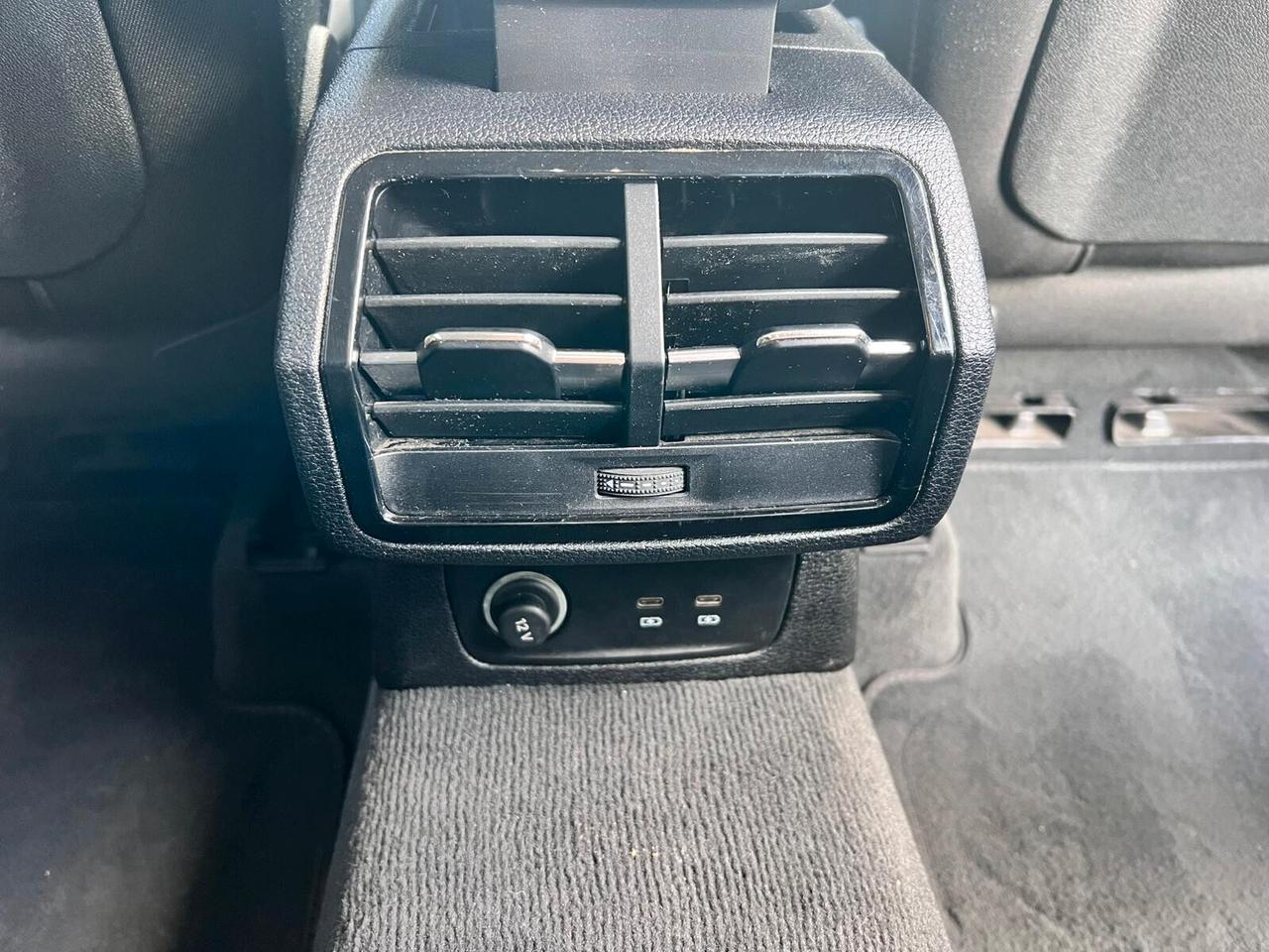 Audi Q3 35 TDI quattro S tronic Business Sport