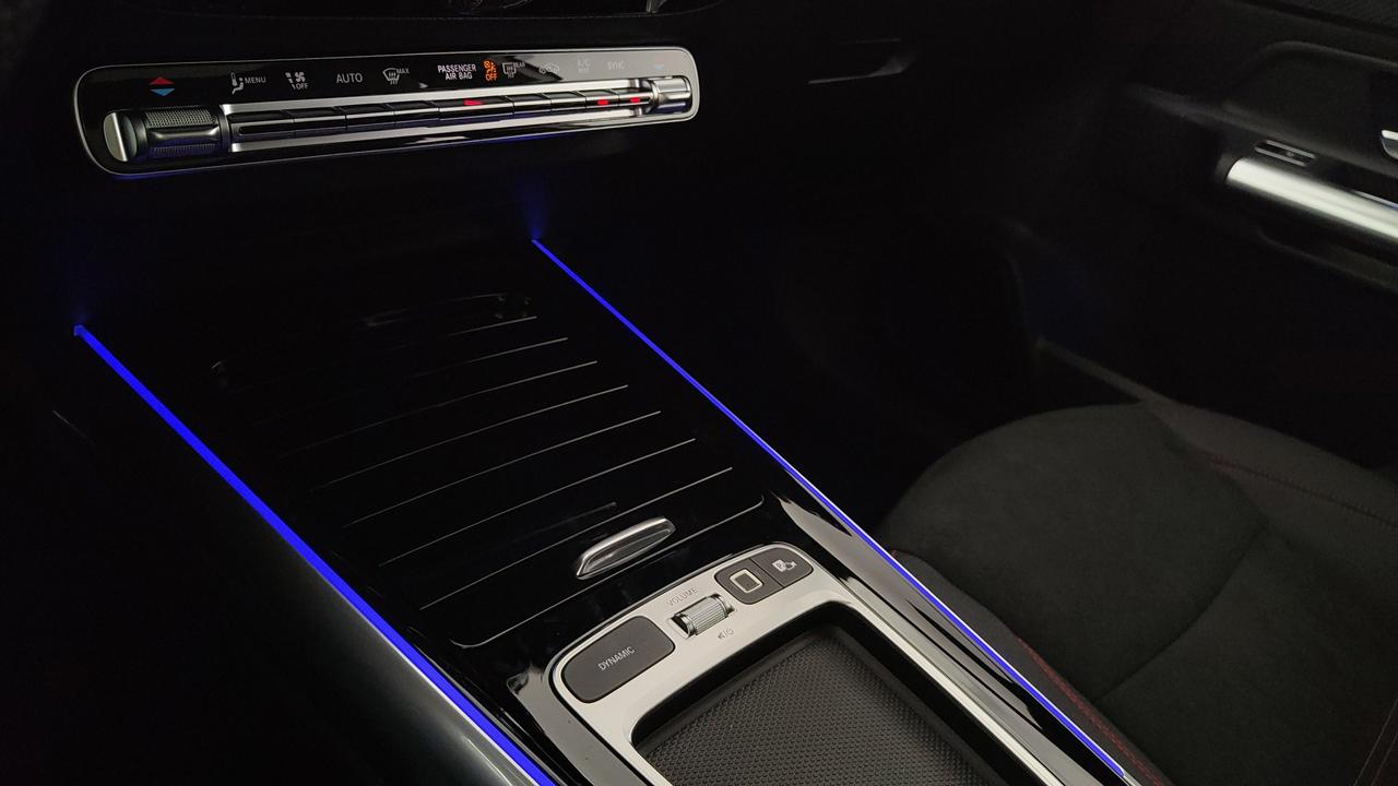 Mercedes-Benz GLA 200 d automatic