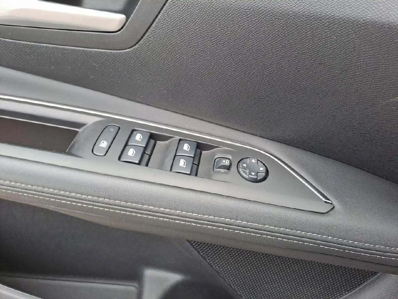 Peugeot 3008 PureTech Turbo 130 S&S Allure