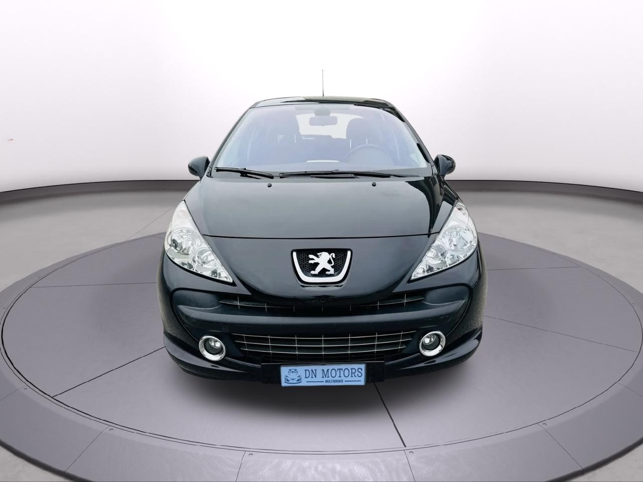 Peugeot 207 1.4 HDi anno 2009 neo patentati