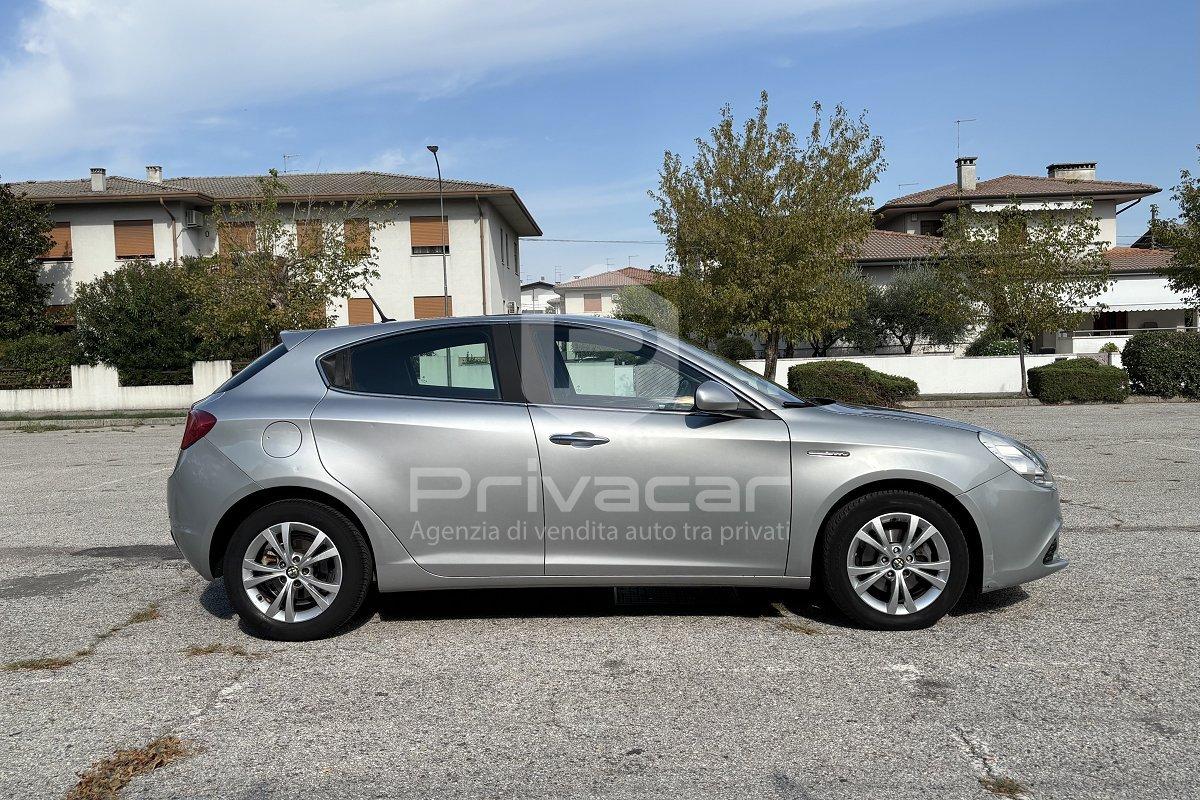 ALFA ROMEO Giulietta 1.6 JTDm-2 105 CV Distinctive