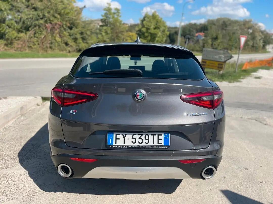 Alfa Romeo Stelvio 2.2 Turbodiesel 190 CV AT8 Q4 Executive