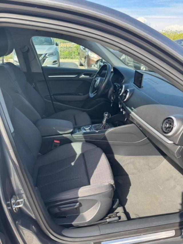 AUDI A3 1.6 TDI S tronic Sport