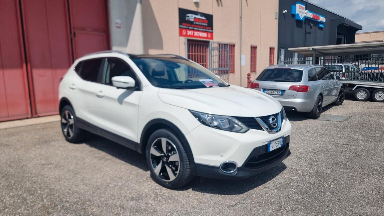 Nissan Qashqai 1.2 DIG-T 360 Tekna tetto panoramico