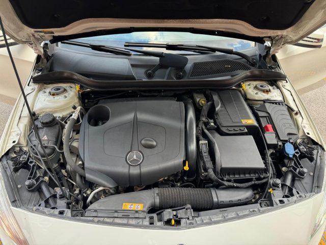 MERCEDES-BENZ A 200 d Automatic Premium PELLE/TELECAMERA