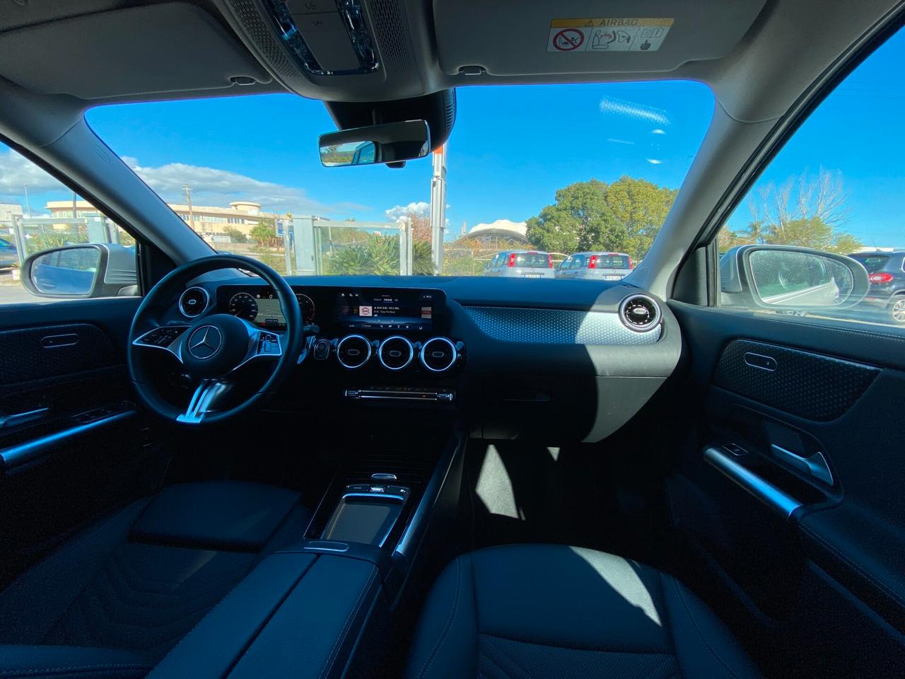 Mercedes-Benz GLA 180d Progressive Advanced auto