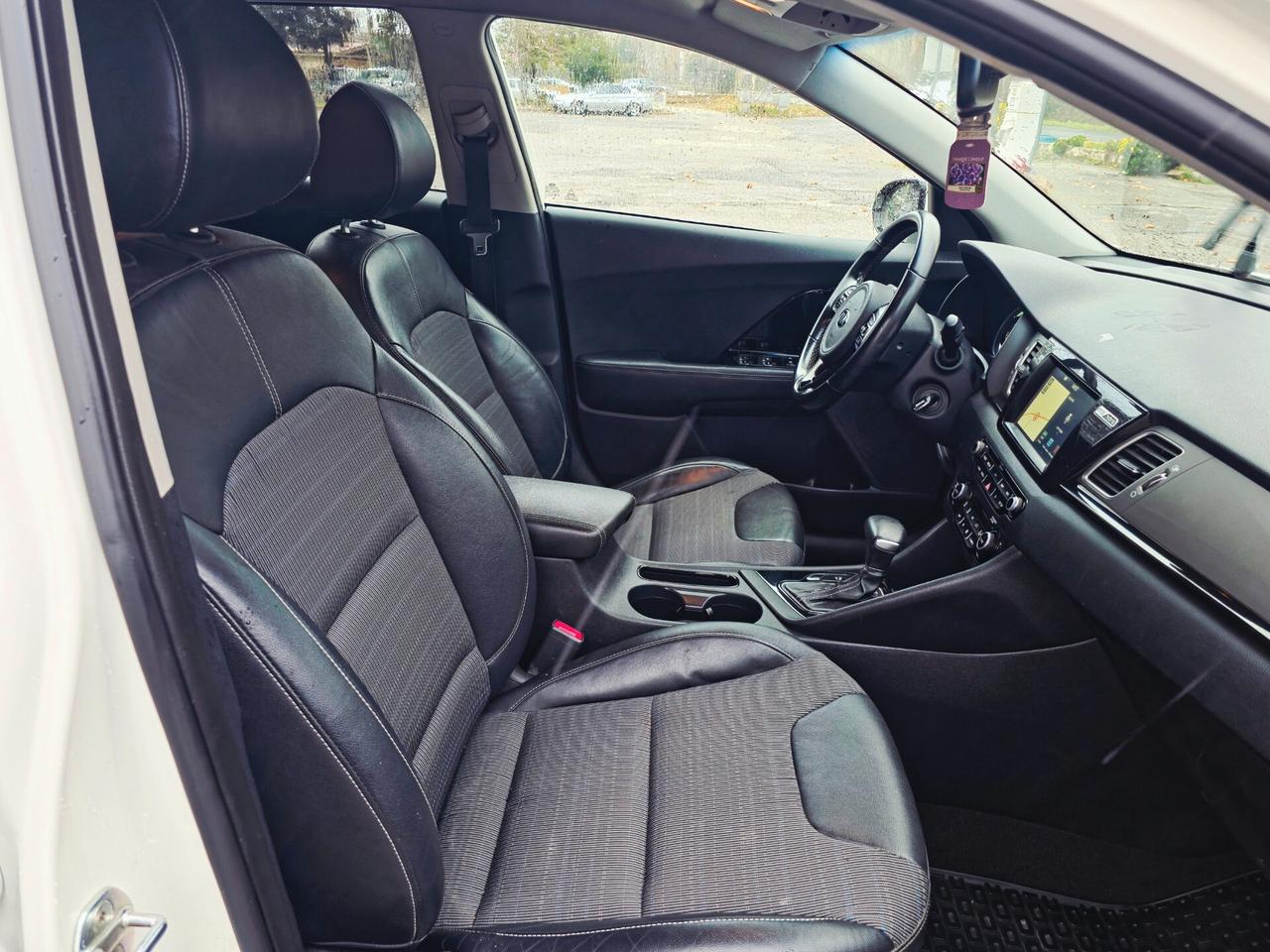 Kia Niro 1.6 GDi DCT HEV Energy 2019-E6 Automatico NEO