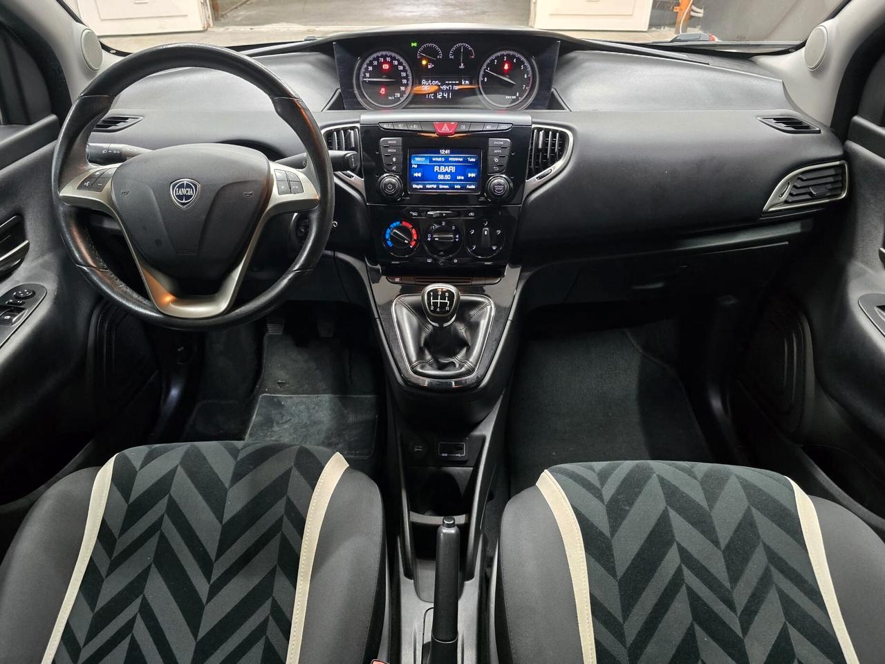 Lancia Ypsilon SeS Silver