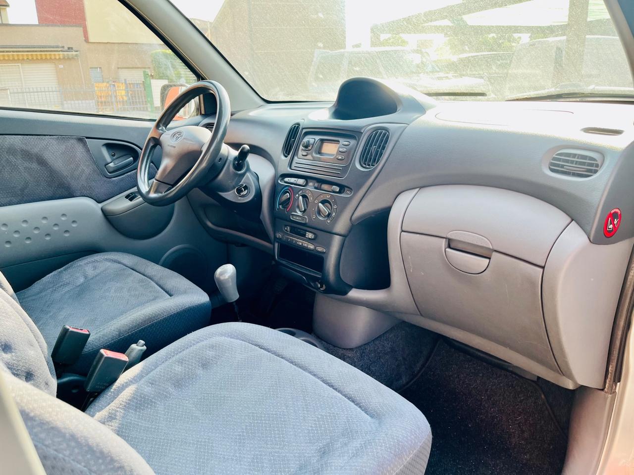 Toyota Yaris Verso 1.4 Tdi D-4D