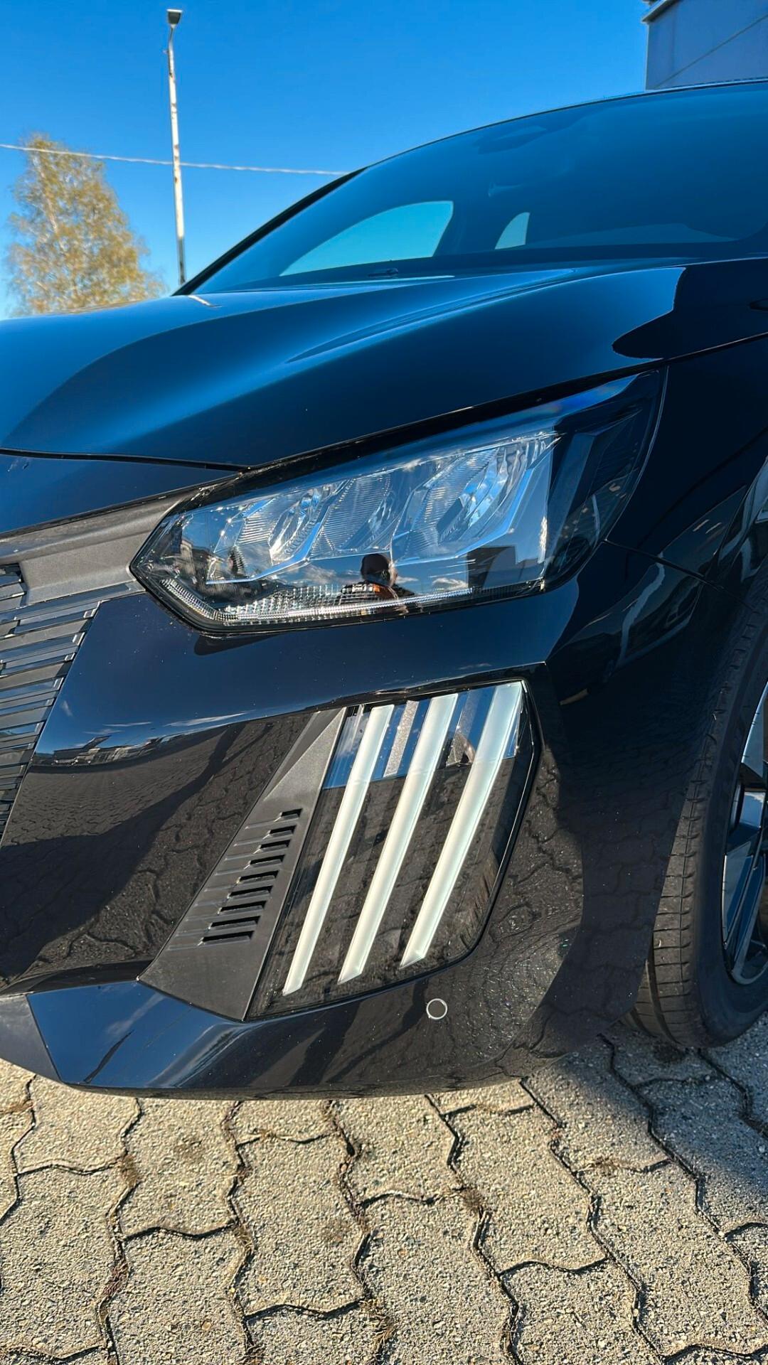 Peugeot 208 PureTech 100 Stop&Start 5 porte Allure