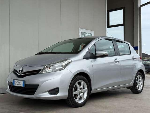 Toyota Yaris Yaris III 2011 5p 1.0