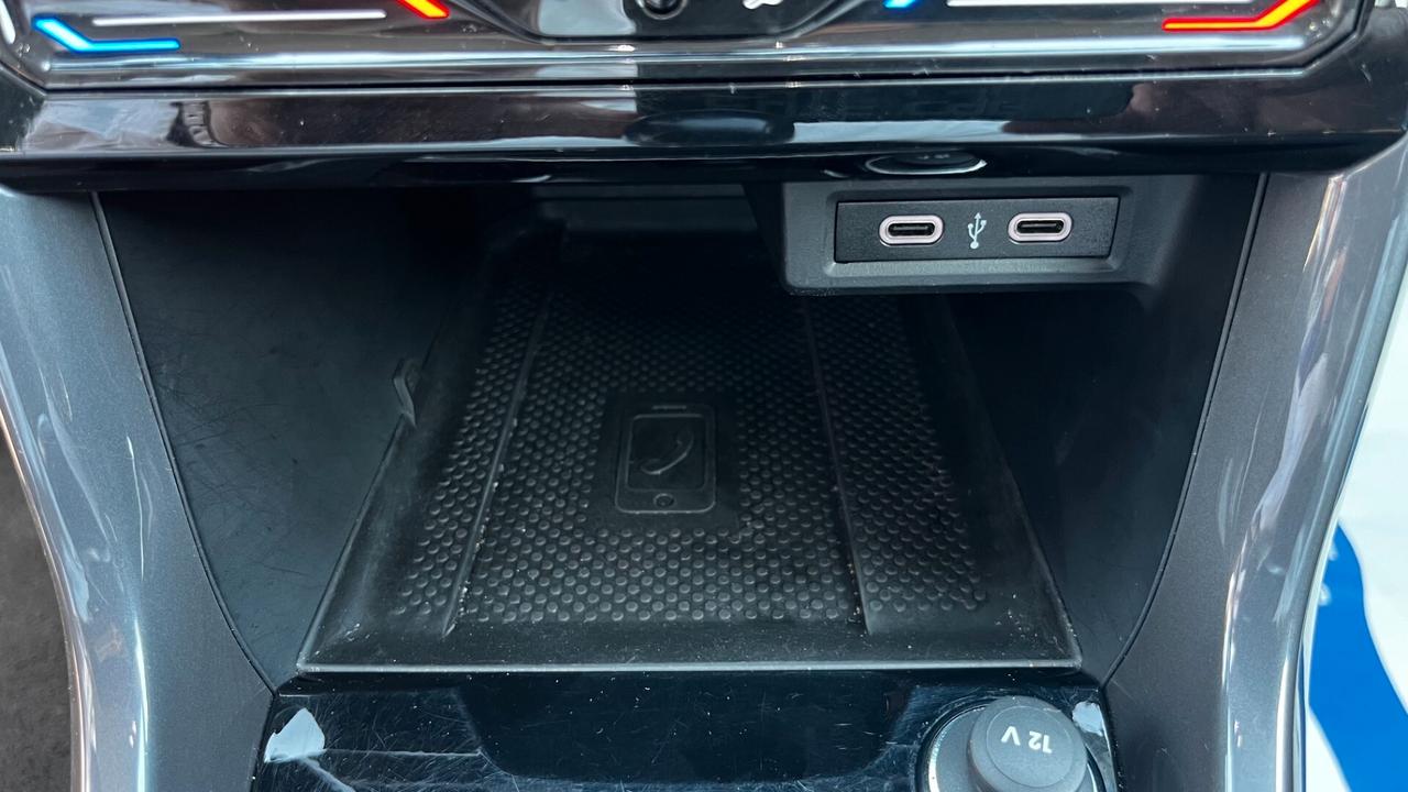 Volkswagen T-Cross 1.0 tsi Advanced 110cv " SENZA ALCUN VINCOLO /X NEOPATENTATI "