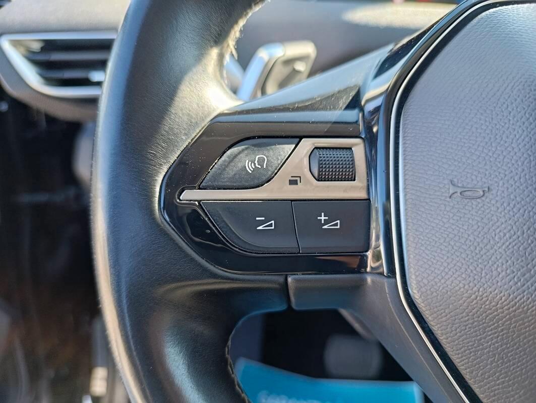 Peugeot 3008 II 1.5 bluehdi Allure s&s 130cv eat8 UNIPROPRIETARIO