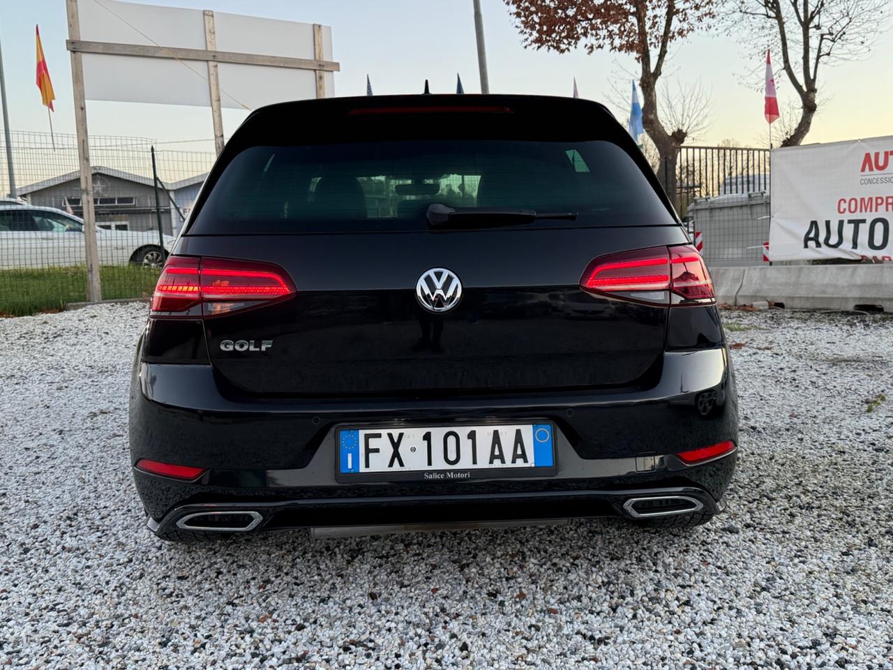 Volkswagen Golf 7.5 R-Line 1.0 TSI Dsg ok Neopatentati