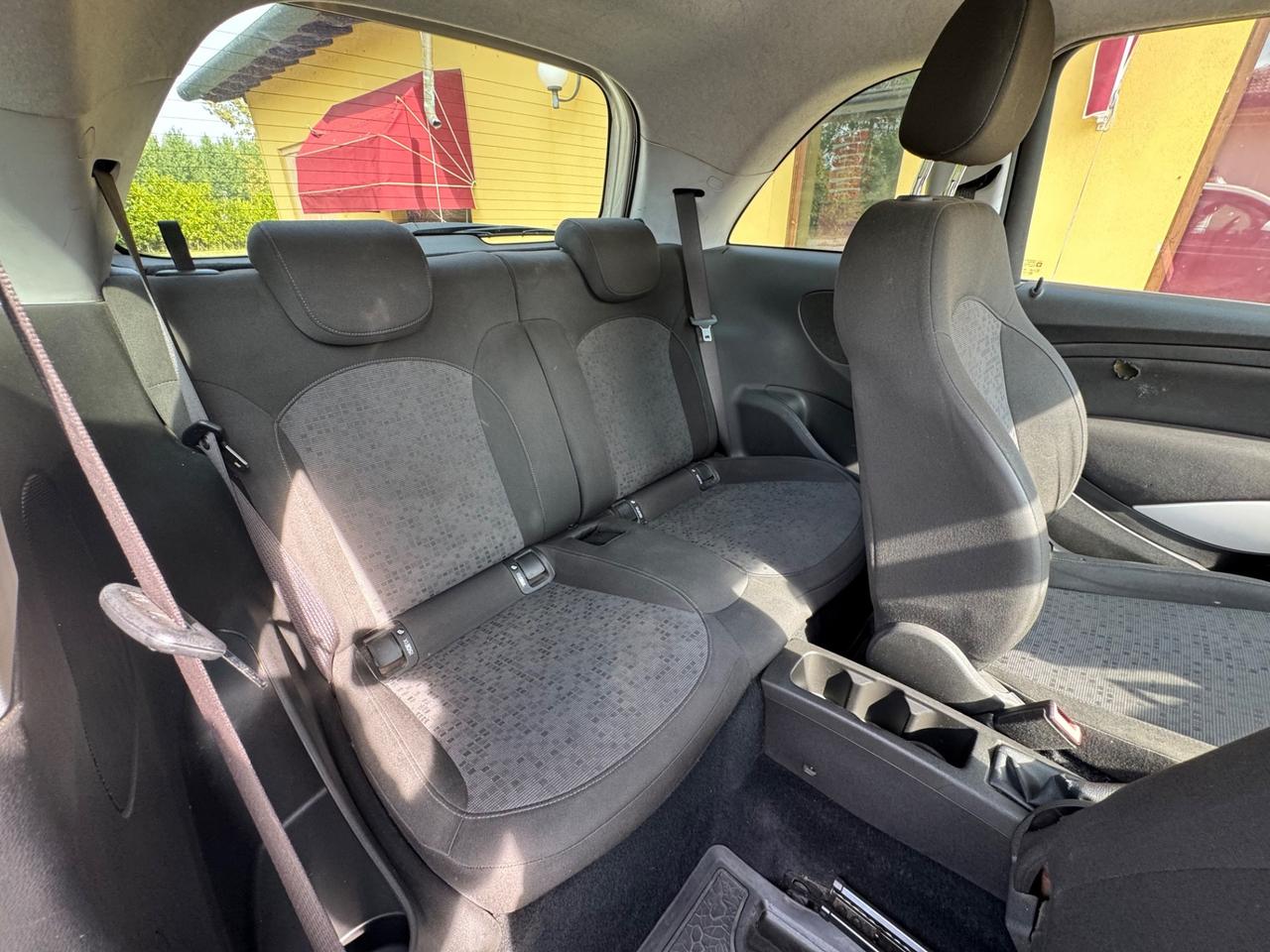 Opel Adam 1.2 70 CV Jam GPL